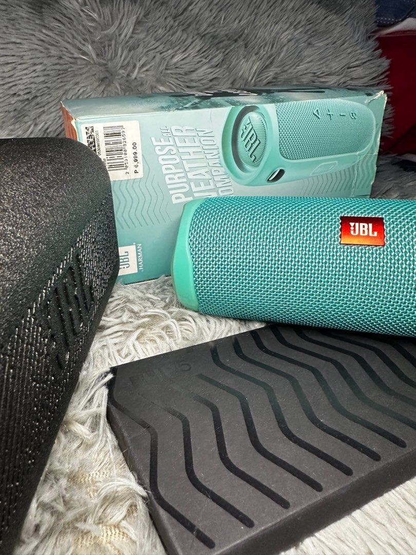 JBL Flip5 Bluetooth Speaker (Category: Soundbars, Speakers & Amplifiers) located in Manila. Submitted by markokostlich (Listing ID 1361549900, Image 3). Description: Original. Brand new JBL Flip5. Original price is 6k..