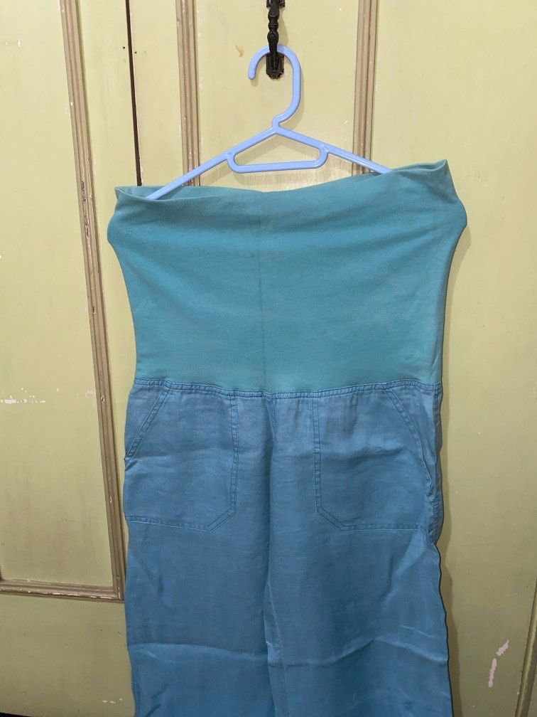 Mango Linen Pants (Category: Other Bottoms) located in Quezon City. Submitted by onlytacci (Listing ID 1361520938, Image 3). Description: 🖤 100% Authentic 🖤 Vintage 🖤 Foldable Waist .
