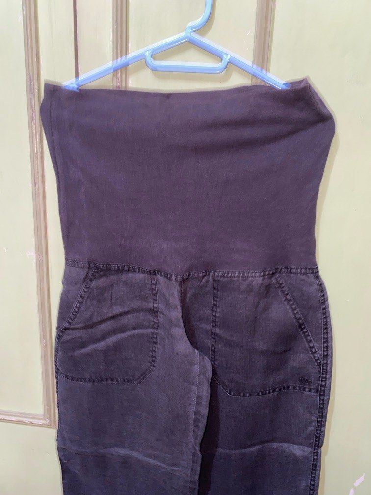 Mango Linen Pants (Category: Other Bottoms) located in Quezon City. Submitted by onlytacci (Listing ID 1361521537, Image 3). Description: 🖤 100% Authentic 🖤 Vintage 🖤 Foldable Waist.
