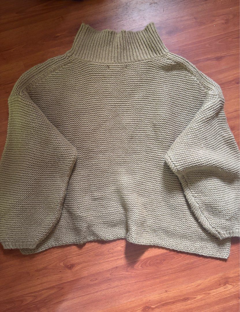 Niko and ... Boxy knitted sweater (Category: Coats, Jackets and Outerwear) located in Malabon City. Submitted by jesabibi (Listing ID 1361494369, Image 2). Description: Color may vary due to lighting Size 4 on tag fits to L to XL.