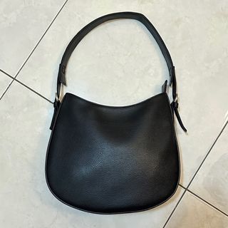 (Kategori: ) berada di . Dikirim oleh sunnylooniii (ID iklan 1361626458, Gambar 1). Deskripsi: .