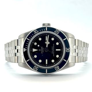 (Category: ) located in . Submitted by thewatchproject.sg (Listing ID 1354993521, Image 1). Description: .