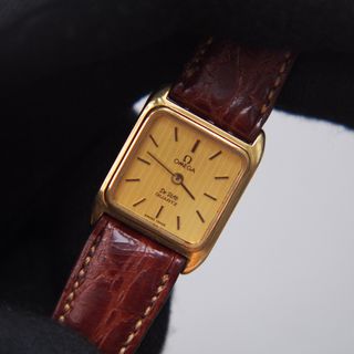 (Category: ) located in . Submitted by myvintagewatch.sg (Listing ID 1361617024, Image 1). Description: .