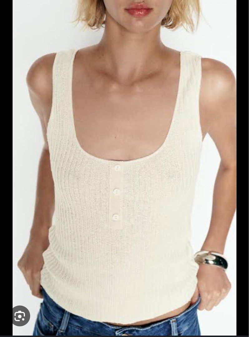 Zara ribbed rustic top (Category: Sleeveless) located in Manila. Submitted by belletsy (Listing ID 1361495173, Image 2). Description: ORIGINAL zara ribbed rustic top size M .