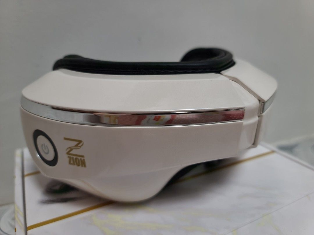 Zion eye massager (Category: Face Care) located in Valenzuela. Submitted by saymyname12182007 (Listing ID 1361521979, Image 3). Description: Zion eye massager Brand new .