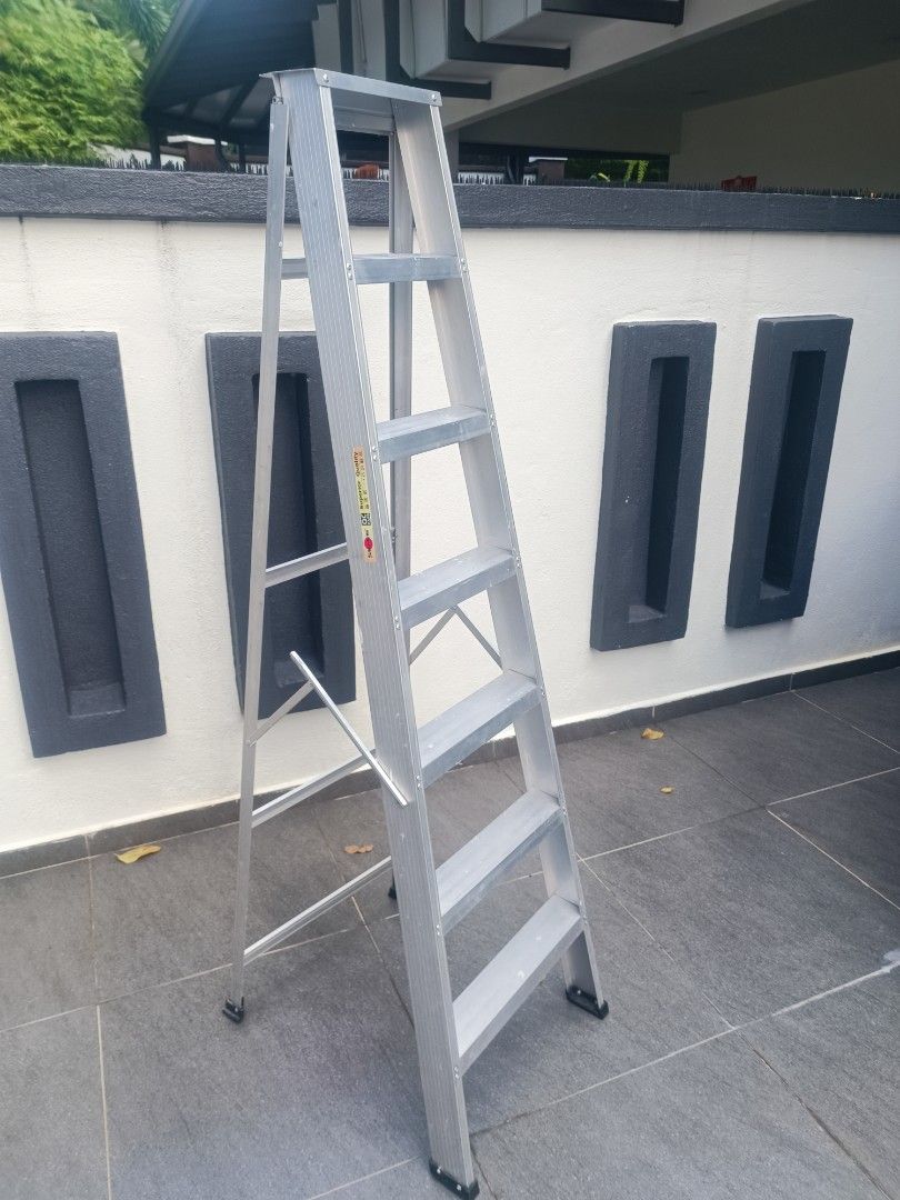7 steps ladders, Furniture & Home Living, Home Improvement ...