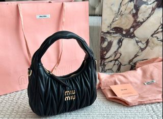 （分類：）位於 。 由 mia12138. 提交（商品編號 1364653794，圖片 1）。簡介： 。