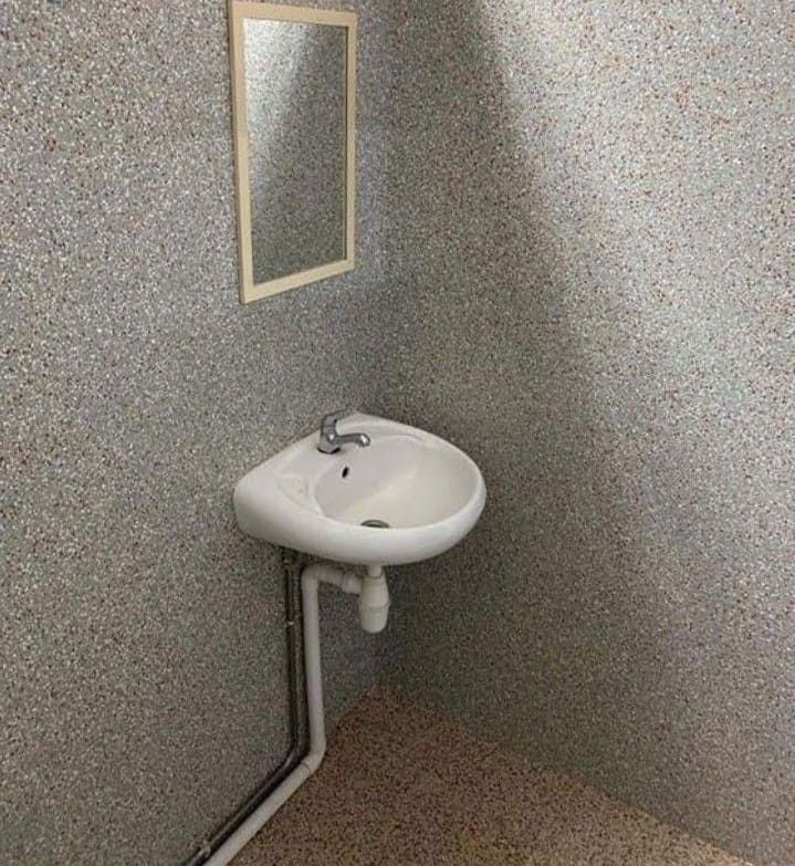 Anti slip flooring/ Flakes overlay/ Toilet floor and walls flakes epoxy / Kitchen floor and walls flakes epoxy / No groutline/ Affordable price/ Safe flooring/ Epoxy services62863076274434113
