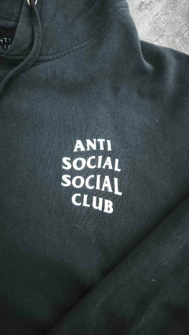 Anti social social club jacket (Category: Coats, Jackets and Outerwear) located in Manila. Submitted by dom032386 (Listing ID 1364647731, Image 2). Description: no issue 8.5/10 color rateanti.