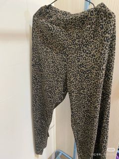 由 aimeefufufu (刊登 ID 1364624085，圖片 1) 提交，位於 的 (類別：)，說明：。