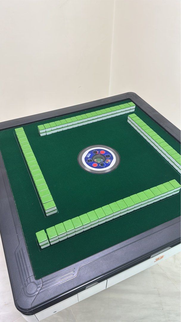 Automatic mahjong table (Category: Other Home Appliances) located in Singapore. Submitted by bestbesty (Listing ID 1364687949, Image 3). Description: Clearing cos moving out .