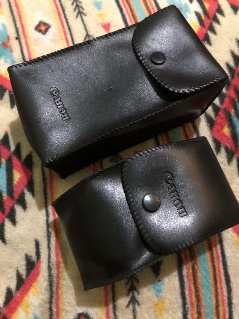 Canon soft leather pouches (Category: Camera Bags & Carriers) located in Quezon City. Submitted by markgolveo (Listing ID 1364601443, Image 1). Description: Canon soft leather pouches.