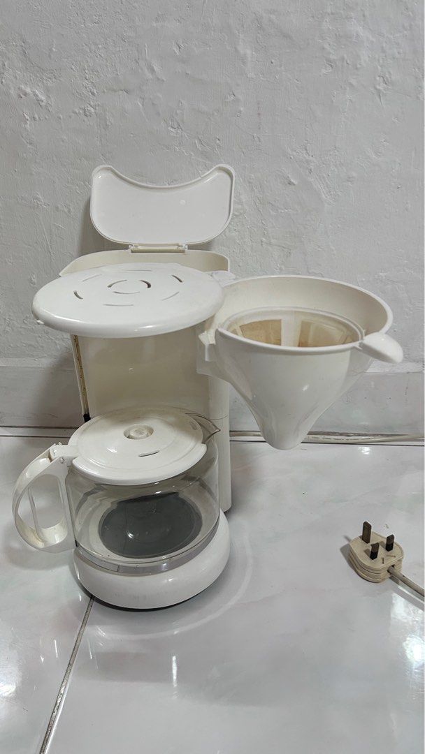 coffee machine (Category: Coffee Machines & Makers) located in Kuala Lumpur. Submitted by snowyhl (Listing ID 1364759191, Image 3). Description: Work well .