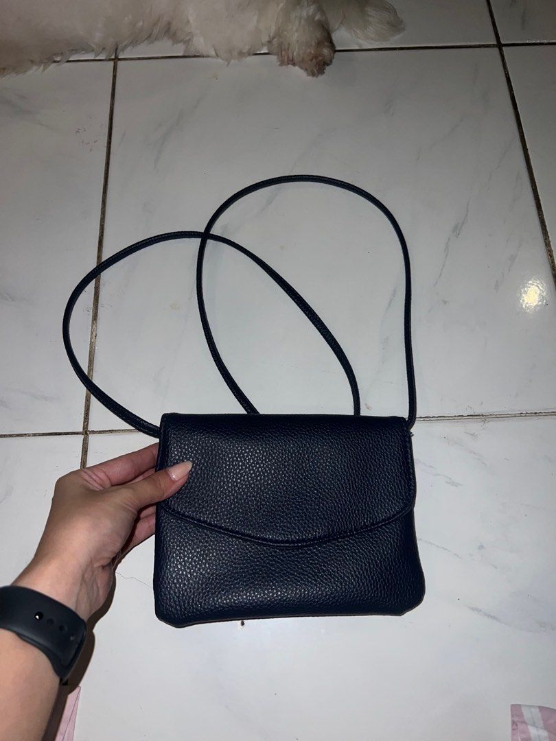 Cotton On Blue leather Sling Bag (Category: Cross-body Bags) located in Pasig City. Submitted by lovedstuff2020 (Listing ID 1364716062, Image 1). Description: ✨ No flaws ✨ Never used .