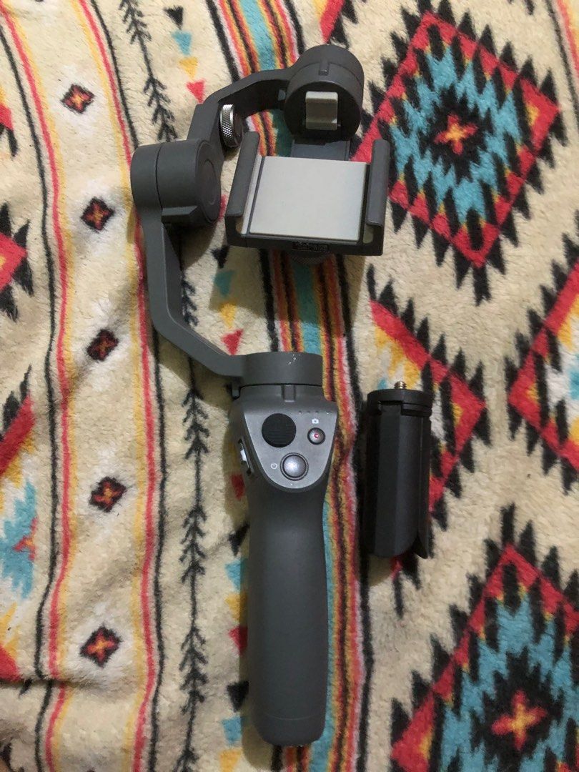 Defective DJI osmo stabilizer gimbal (Category: Gimbals & Stabilizers ) located in Quezon City. Submitted by markgolveo (Listing ID 1364594624, Image 2). Description: Defective DJI osmo stabilizer gimbal For repairs parts out With power but stuck on power on Motor problem.