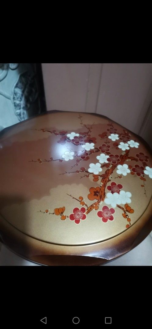 For sale lazy susan (Category: Other Kitchenware & Tableware) located in Pasig City. Submitted by aillegra (Listing ID 1364646203, Image 2). Description: For sale bento Lazy susan Brand new 12 inches diameter Rotating Very good condition.