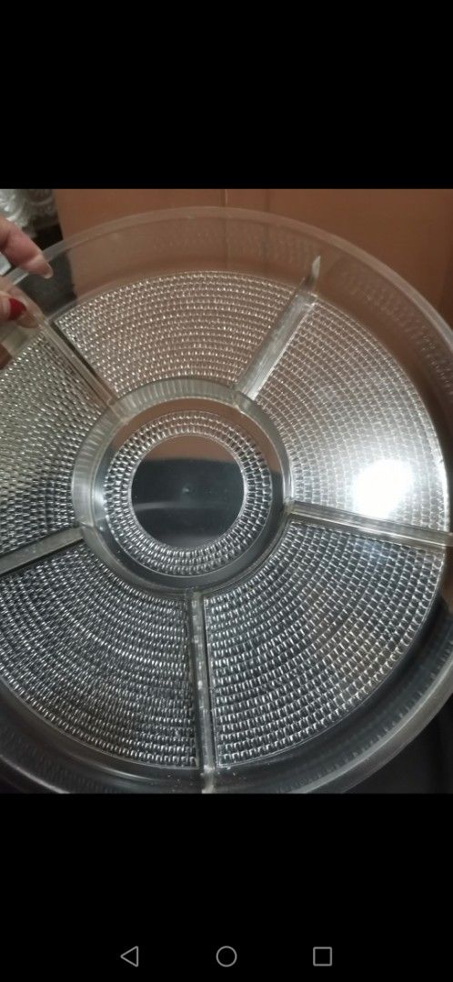 For sale lazy susan (Category: Other Kitchenware & Tableware) located in Pasig City. Submitted by aillegra (Listing ID 1364646203, Image 3). Description: For sale bento Lazy susan Brand new 12 inches diameter Rotating Very good condition.