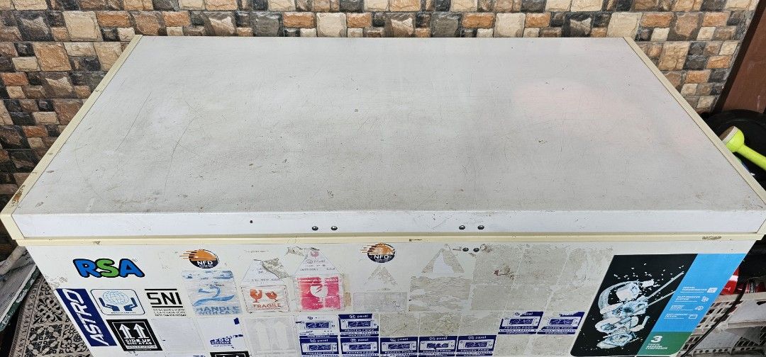 Freezer Rsa Gea GEA RSA Freezer 300 Liter, Kitchen & Appliances di Carousell