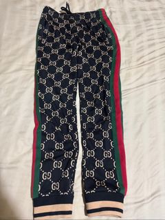 (Category: ) located in . Submitted by OnlyApparels (Listing ID 1364602618, Image 1). Description: .
