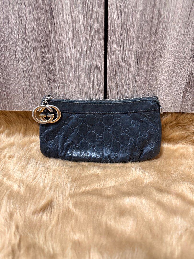 SALE! Gucci Wristlet (Category: Luxury Bags & Wallets) located in Manila. Submitted by iwearclothingph (Listing ID 1364598328, Image 1). Description: Please see pics for the minor flaws. Guaranteed authentic. No other inclusions. .