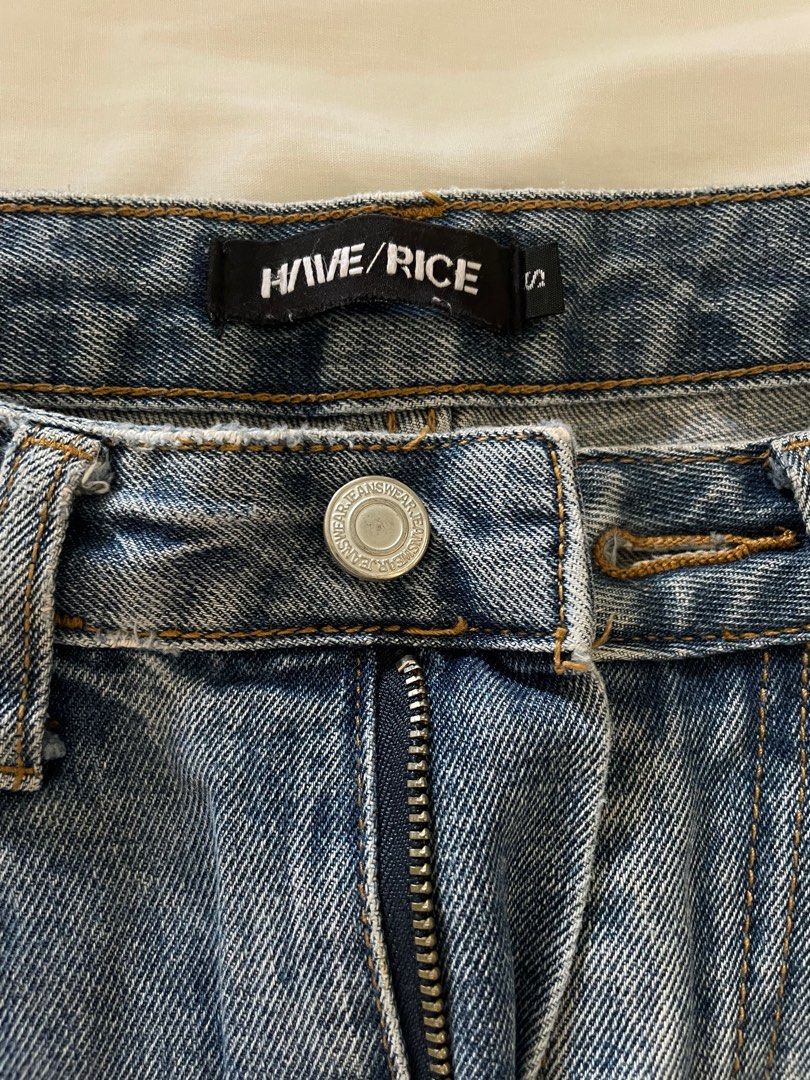 Have Rice High Waist Jeans (Category: Jeans) located in Cavite. Submitted by _nicoffee (Listing ID 1364641357, Image 2). Description: -Size S - Length: 36 inches -Waist: up to 27 inches.