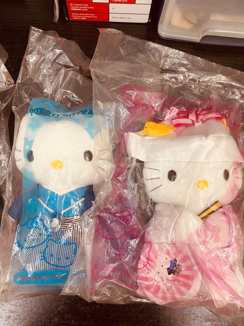 Hello Kitty (Category: Character Goods) located in Singapore. Submitted by helloworkshop (Listing ID 1364721815, Image 2). Description: Sell per pair $18 per set either Japanese costume or wedding costume .