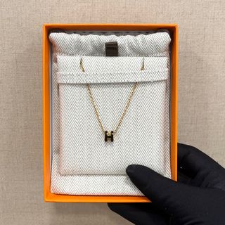 (Category: ) located in . Submitted by emishouseofluxe (Listing ID 1364706325, Image 1). Description: .