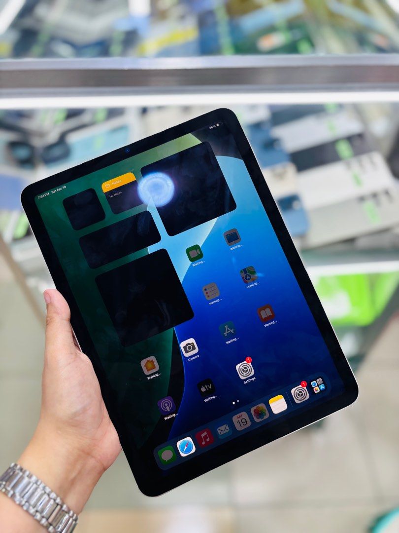 Ipad Air 5 256GB with sim slot cellular no issues (Category: iPad) located in San Juan City. Submitted by saabangadgetshop (Listing ID 1364617414, Image 3). Description: Onhand | Pre-owned Ipad Air 5 256GB With sim Slot OPENLINE NO HIDDEN ISSUES NO HISTORY OF REPAIR 99%Smooth TEST TO SAWA RESET ALL YOU WANT NOT REFURBISHED AUTHENTIC PHONE ALL WORKING Mode of Payment : ⬇️ ▪️Cash ▪️Bank Transfer ▪️Gcash 📍Installment available here thru: 📍 ▪️Credi