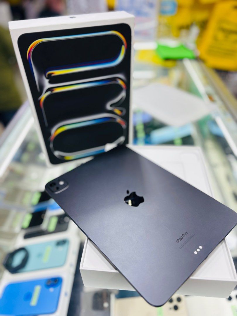 Ipad Pro M4 256GB 11' wifi only no issues 97BH (Category: iPad) located in San Juan City. Submitted by saabangadgetshop (Listing ID 1364617285, Image 2). Description: Onhand | Pre-owned Ipad Pro 256GB M4 chip Wifi only 11' inch NO HIDDEN ISSUES NO HISTORY OF REPAIR 99%Smooth TEST TO SAWA RESET ALL YOU WANT NOT REFURBISHED AUTHENTIC PHONE ALL WORKING Mode of Payment : ⬇️ ▪️Cash ▪️Bank Transfer ▪️Gcash 📍Installment available here thru: 📍 ▪️Credit