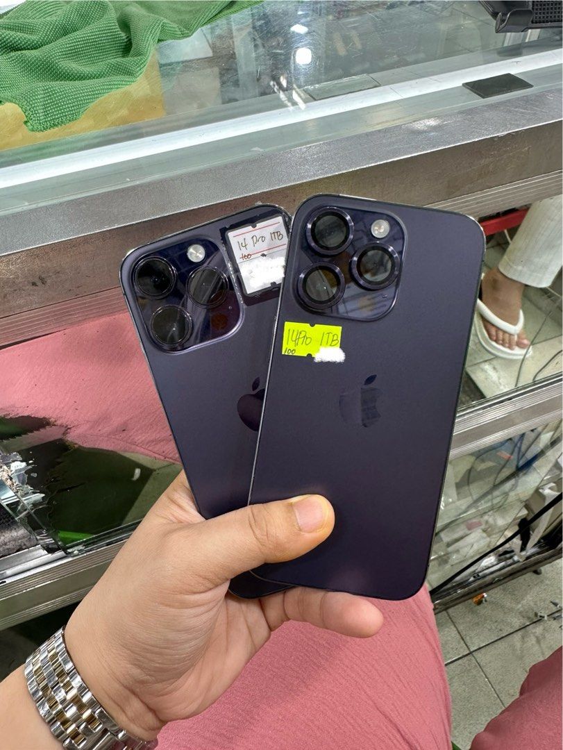 Iphone 14 Pro 1TB Good Batt FU 95% Makinis (Category: iPhone 14 Series) located in San Juan City. Submitted by javedsgadgetshop (Listing ID 1364691497, Image 2). Description: INSTALLMENT OPTIONS : SPAY LATER / GGIVES / CREDIT CARD! WE BUY AND SELL SO PWEDE MAGBINTA OR SWAP ! Quick Specs : Iphone 14 Pro •1TB •NTC Variant •Good batt health •Factory Unlock •95% Smoothness •No hidden issue | No Repaired •100% Authentic | Not Refurbished •w/ OEM Charg