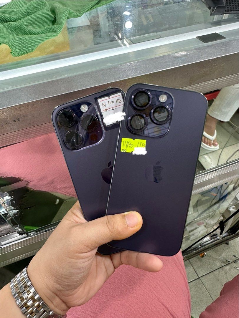 Iphone 14 Pro 1TB Good Batt FU 95% Makinis (Category: iPhone 14 Series) located in San Juan City. Submitted by javedsgadgetshop (Listing ID 1364691497, Image 1). Description: INSTALLMENT OPTIONS : SPAY LATER / GGIVES / CREDIT CARD! WE BUY AND SELL SO PWEDE MAGBINTA OR SWAP ! Quick Specs : Iphone 14 Pro •1TB •NTC Variant •Good batt health •Factory Unlock •95% Smoothness •No hidden issue | No Repaired •100% Authentic | Not Refurbished •w/ OEM Charg