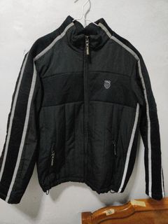 (Kategori: ) berada di . Dikirim oleh hafiz_store (ID iklan 1364595709, Gambar 1). Deskripsi: .