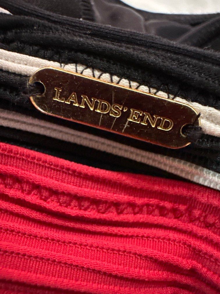 LAND’s END ONE PIECE SWIMSUIT (Category: Bikinis & Swimsuits) located in Manila. Submitted by pinkahooolic (Listing ID 1364604142, Image 3). Description: Worn once only, will still pass as new :).