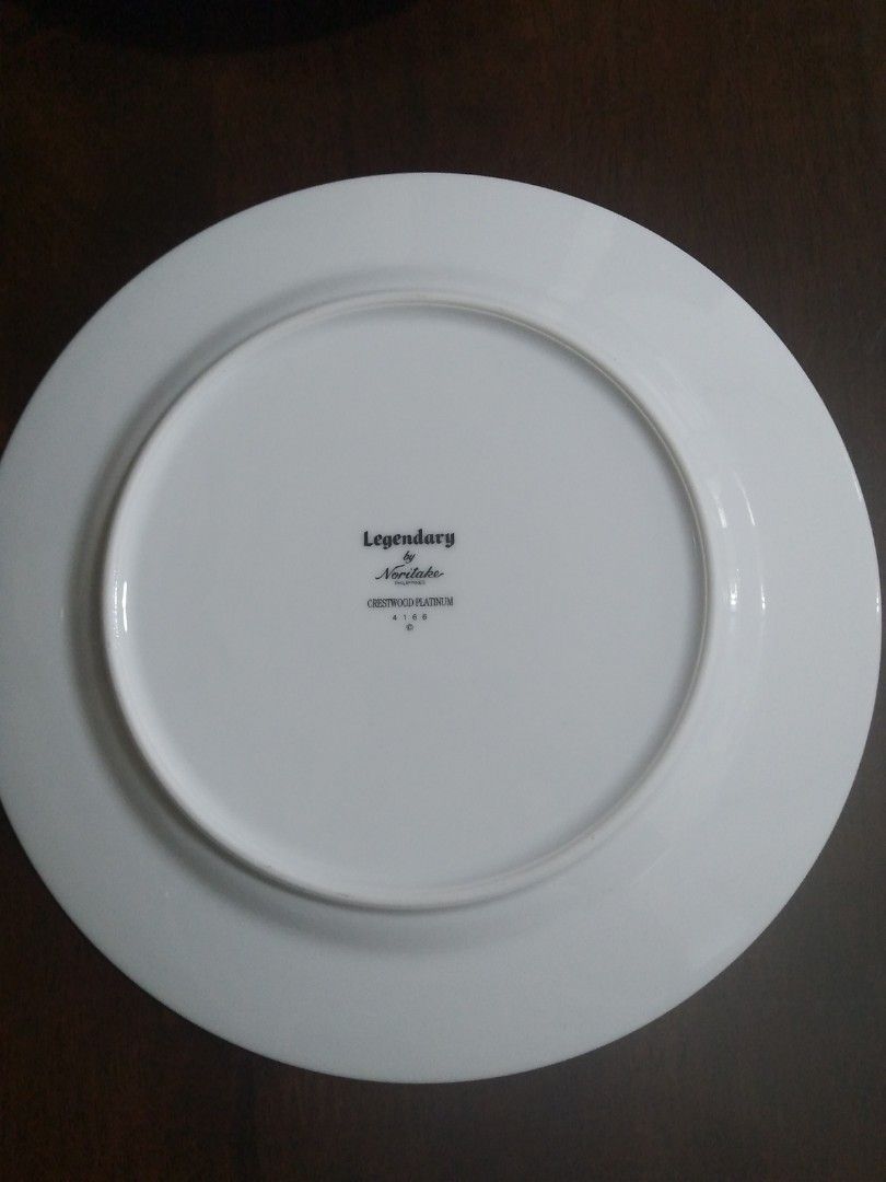 Legendary by Noritake crestwood platinum (Category: Dinnerware & Cutlery) located in Antipolo. Submitted by olayerm1213 (Listing ID 1364635459, Image 2). Description: .