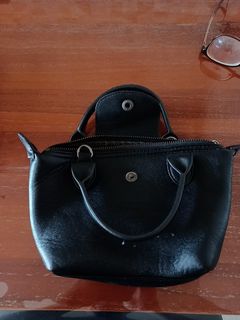 (Category: ) located in . Submitted by wiltang2004 (Listing ID 1364590411, Image 1). Description: .