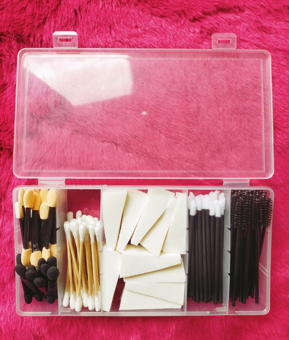 Make Up Disposables Kit with Triangle Sponges (Category: Makeup) located in Quezon City. Submitted by floreskari78555 (Listing ID 1364752290, Image 1). Description: Make Up Artist Disposables Kit with Triangle Sponges‼️ 4 compartment organizer that includes Eyeshadow Applicators, Cottonbuds,Make Up Sponges,Lipwand & Spoolie Hygienic✅ Travel Friendly✅ Very Organize Disposable Kit for Make Up Artist✅ Dm to order💌 Buy Now‼️‼️.