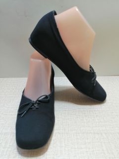 Phyllis Poland Size 7.5 Women Loafers