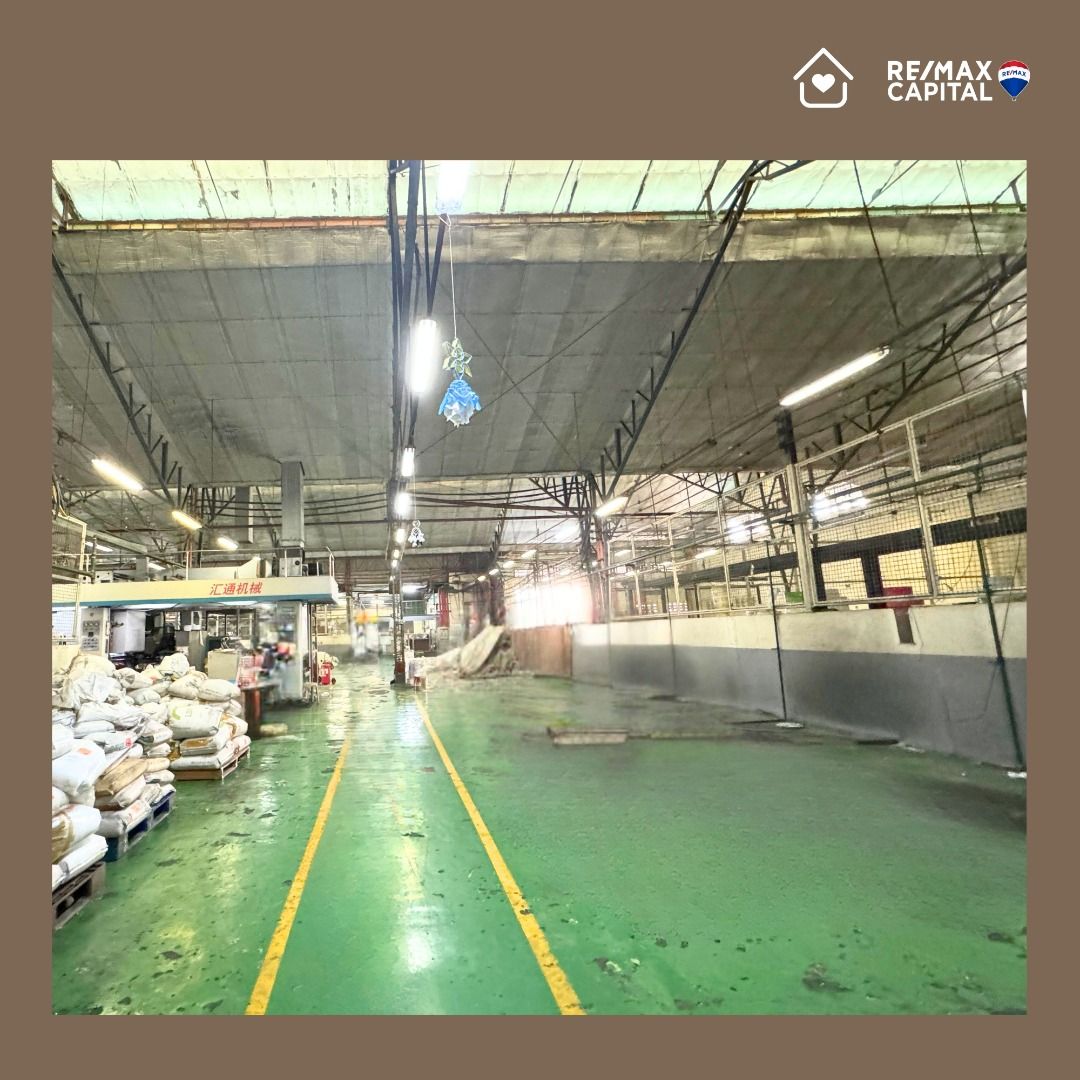 Quezon City Warehouse for Lease! (Category: Commercial) located in Quezon City. Submitted by daphne.yu_favoritebroker (Listing ID 1364731227, Image 2). Description: Quezon City Warehouse for Lease! - near Grace Village - ⁠Wide roads that can accommodate 40-foot container trucks Lot area: ~2,000 square meters Floor area: ~3,500 square meters With warehouse and 2nd floor offices and production areas Parking space Lease Rate: Php900k/month (Php450/s