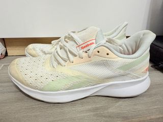 （分類：）位於 。 由 heyhey.c 提交（商品編號 1364695367，圖片 1）。簡介： 。