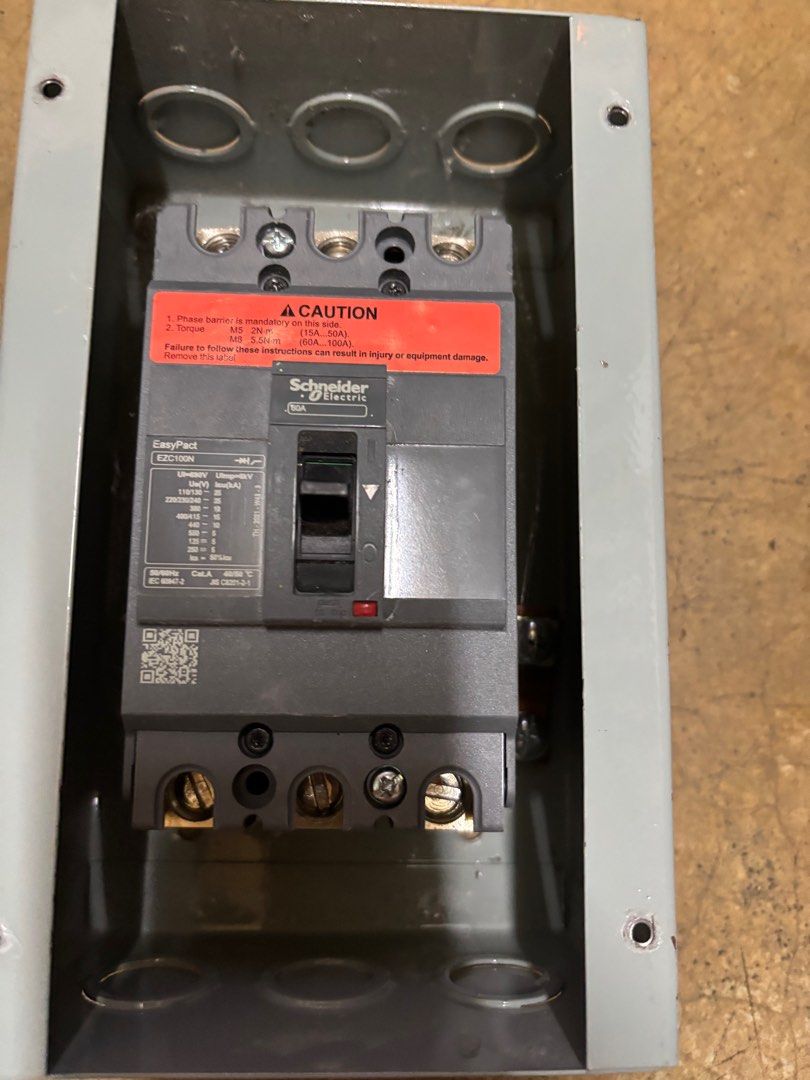 schneider circuit breaker 3 pole 60 ampere (Category: Construction & Building Materials) located in Manila. Submitted by original_gadgets (Listing ID 1364694527, Image 3). Description: 60 ampere 3 pole with grounding bas bar with nema 1 housing schneider brand orig 6 sets available.