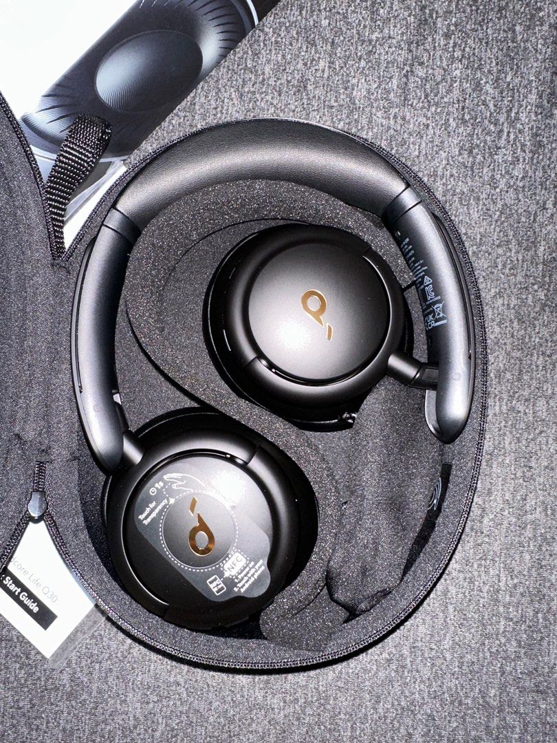 Soundcore Life Q30 (Category: Headphones & Headsets) located in San Isidro. Submitted by makeupcos (Listing ID 1364618506, Image 1). Description: Below SRP price Never been used! From Soundcore official Store. RFS: Hindi magagamit (madaming headphones).