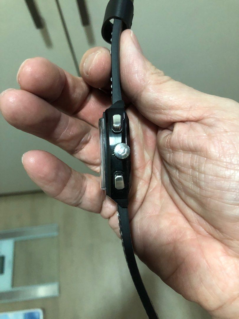 Tag Heuer Monaco Calibre 12 (Category: Men's Watches) located in Manila. Submitted by scooby.chu (Listing ID 1364740850, Image 3). Description: Limited edition: Automobile Club de Monaco 225 pcs 39mm Watch & box only 9.5/10 Authenticated Bought 2019 Aftermarket strap included Original strap with deployant clasp fresh & set aside.
