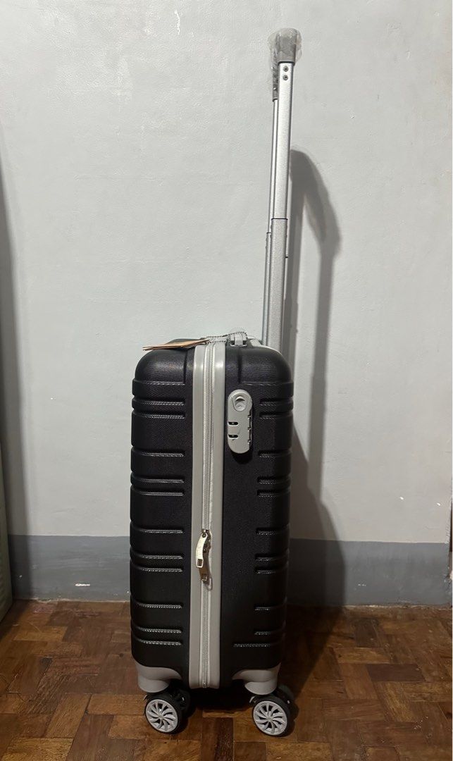 Travel Basic hard case luggage hand carry BLACK (Category: Luggage) located in Valenzuela. Submitted by kaelstoypalace (Listing ID 1364642683, Image 2). Description: Brand new Never used.
