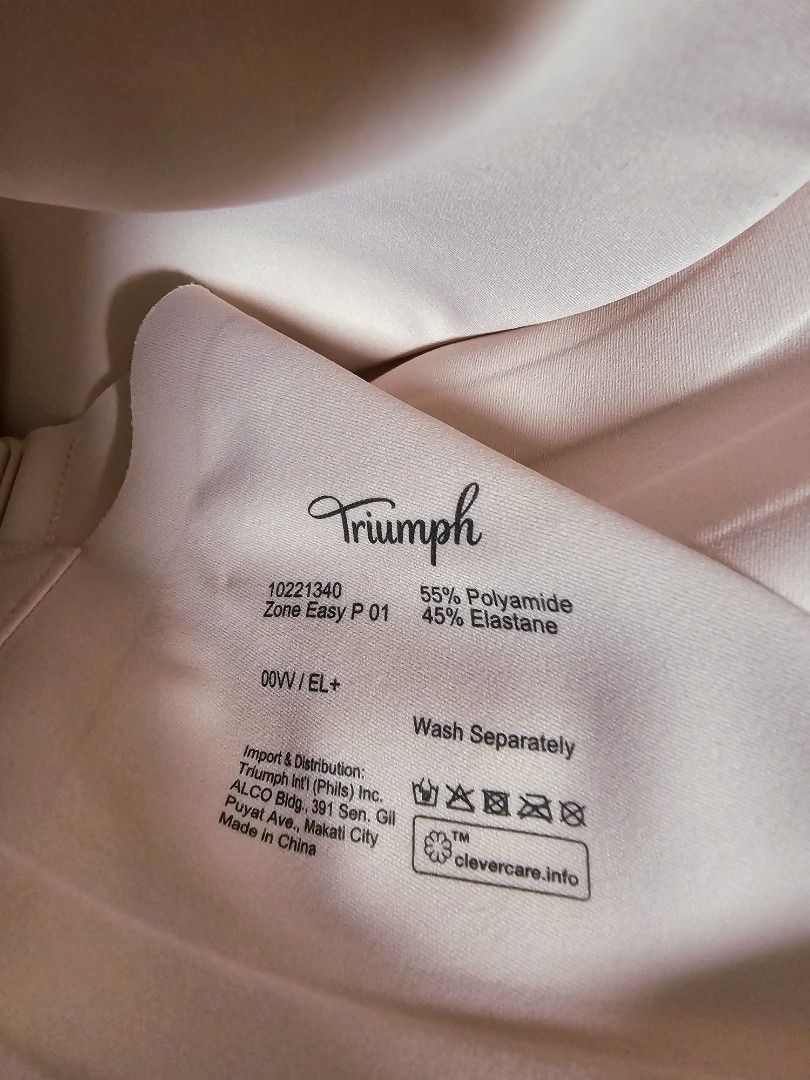 Triumph Zone Easy Non-wired Padded Bra Size EL+ (Category: Undergarments & Loungewear) located in Pateros City. Submitted by dengatron (Listing ID 1364583655, Image 2). Description: FOR SALE Triumph Zone Easy Non-wired Padded Bra Size: EL+ Color: Pink Sinukat lang (above shirt), never ginamit RFS: Wrong size Can ship anywhere in Philippines Via J&T Grab/Lalamove within Metro Manila Payment first policy Buyer shoulders shipping fee.