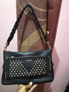 (Kategori: ) berada di . Dikirim oleh biiebii (ID iklan 1364746623, Gambar 1). Deskripsi: .