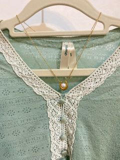 (Category: ) located in . Submitted by divas.atelier (Listing ID 1364743375, Image 1). Description: .