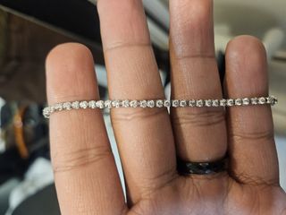 (Category: ) located in . Submitted by jamolous (Listing ID 1364773820, Image 1). Description: .