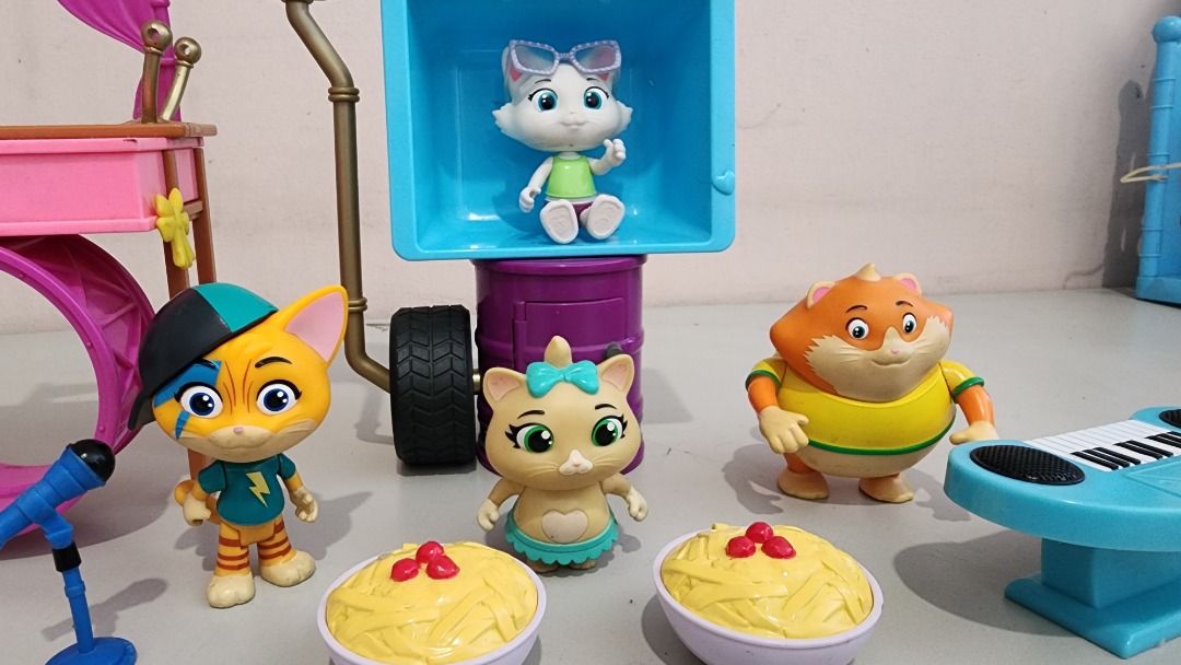 44 Cats Toys (Category: Kids Toys) located in Marikina City. Submitted by karenbia (Listing ID 1364783598, Image 3). Description: 44 Cats Toys for Sale (powder bottle for scale reference only- not included) Items (except for the powder bottle) on the photo selling AS A SET. Selling as is. Php 1000 Mode of Payment: Gcash/ BDO Location: Concepcion UNO Marikina Pick up c/o buyer.