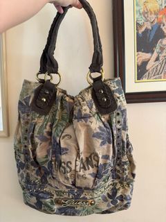 (Category: ) located in . Submitted by dona.ecom (Listing ID 1364814011, Image 1). Description: .