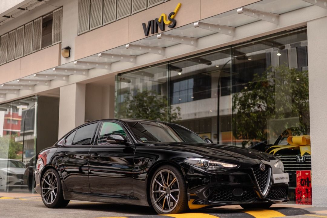 Alfa Romeo Giulia 2.0A Super Auto (Category: Used Cars) located in Singapore. Submitted by vinsautogroup (Listing ID 1364768213, Image 1). Description: Vehicle Features: 2.0l inline 4 cylinder turbocharged, 200hp, 330nm, 8 speed automatic, rear wheel drive, keyless and traction control. Accessories: Remus exhaust, keyless engine start, reverse camera and sensor, Bluetooth, electric memory seats, paddle shifters, drive mode select and more. Why Vi